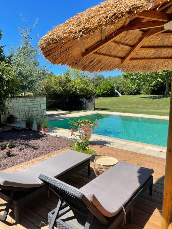 Ferienwohnung La Bastide Aixoise Avec Piscine Et Jacuzzi Prive Aix-en-Provence Exterior foto